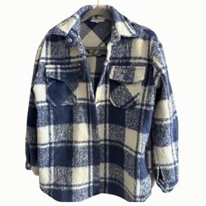 Veveret Blue & Cream Plaid Fleece Shacket – Size Small